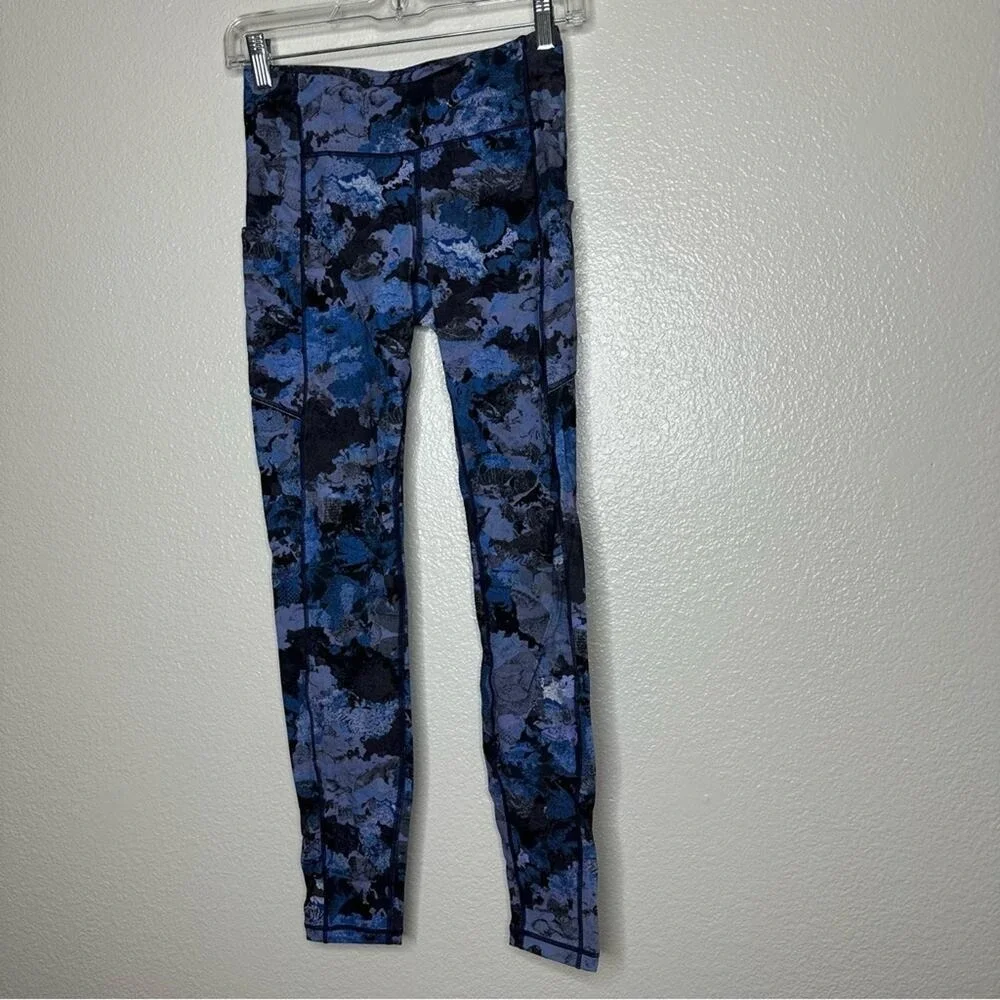 Lululemon Speed Up Tight Full-On Luxtreme size 4